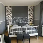 Land & Stil * Dorfhagen