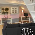 Апарт-отель Land & Stil