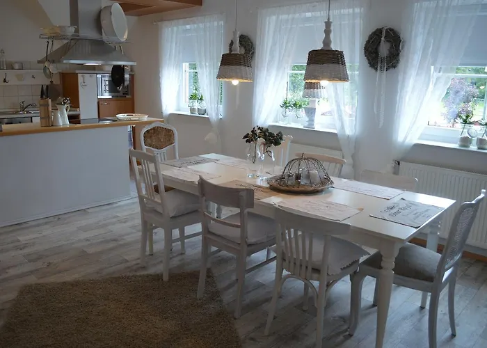 兰德史迪威公寓式酒店 *