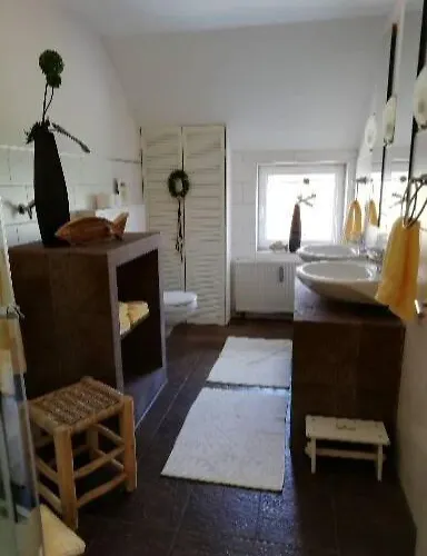 兰德史迪威公寓式酒店 Dorfhagen